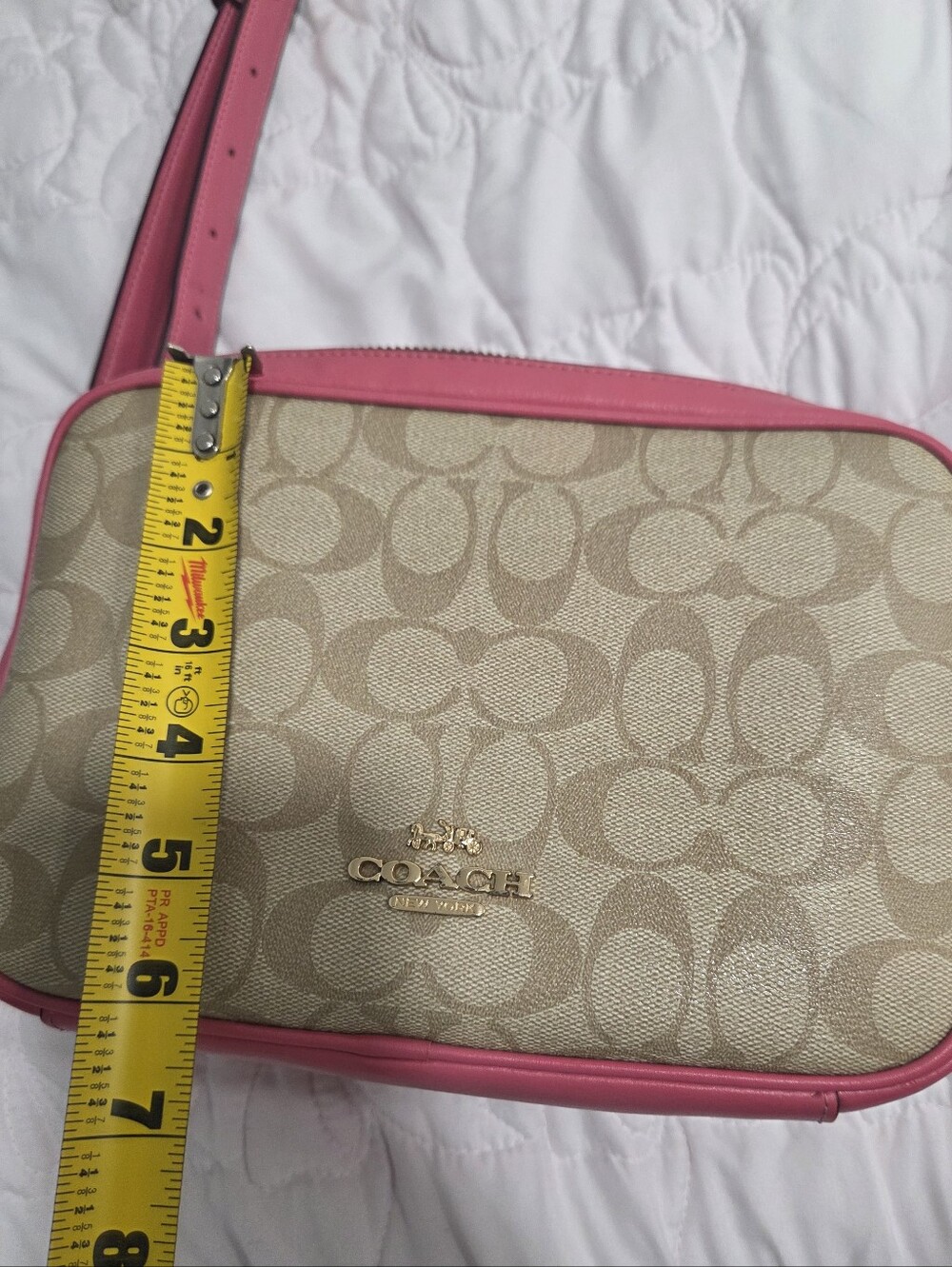 Coach Signature Canvas Crossbody Bag in Pink - Picture 3 of 12